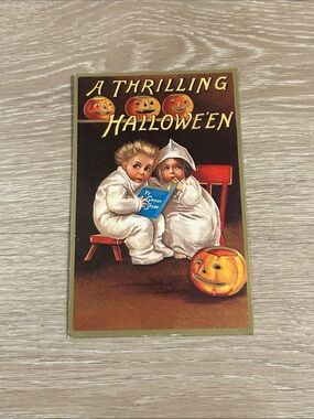Ellen Clapsaddle Vintage A THRILLING HALLOWEEN Children Halloween Postcard